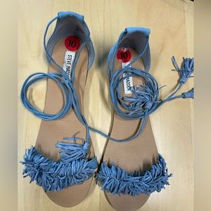 Steve Madden laced flats never worn